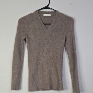 GOBI Organic Mongolian Cashmers Brown V-Neck Sweater Size Small.